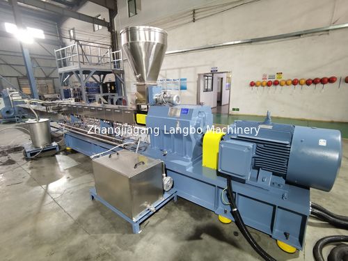 kasus perusahaan terbaru tentang Strand Cutting Granulating Line