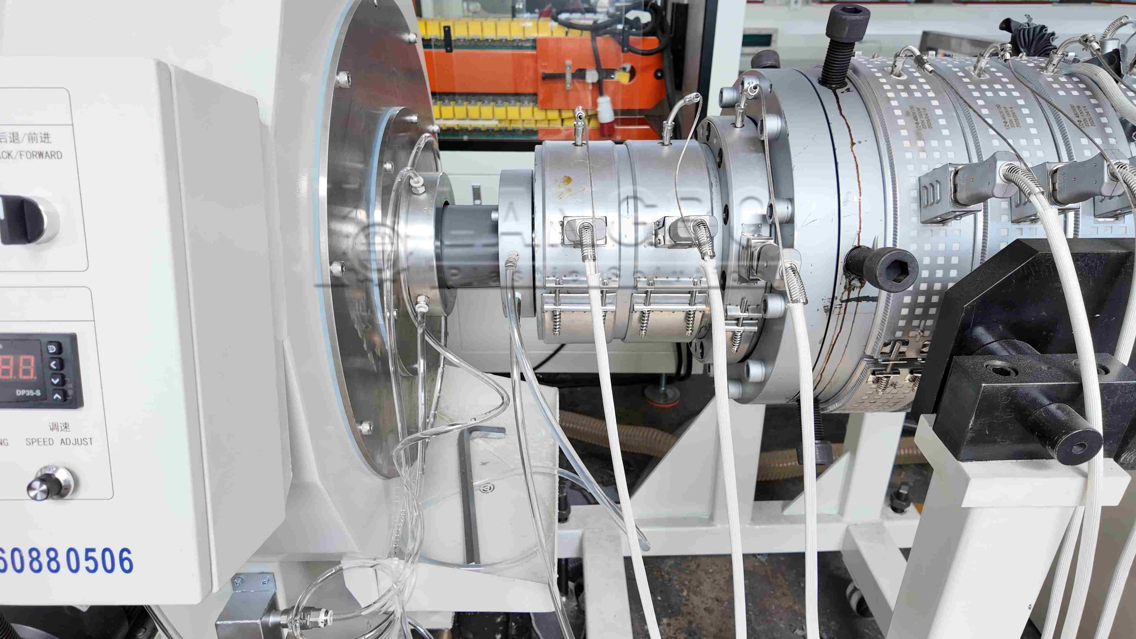 kasus perusahaan terbaru tentang 400mm PVC Pipe Extrusion Line di Mesir Proyek Kota