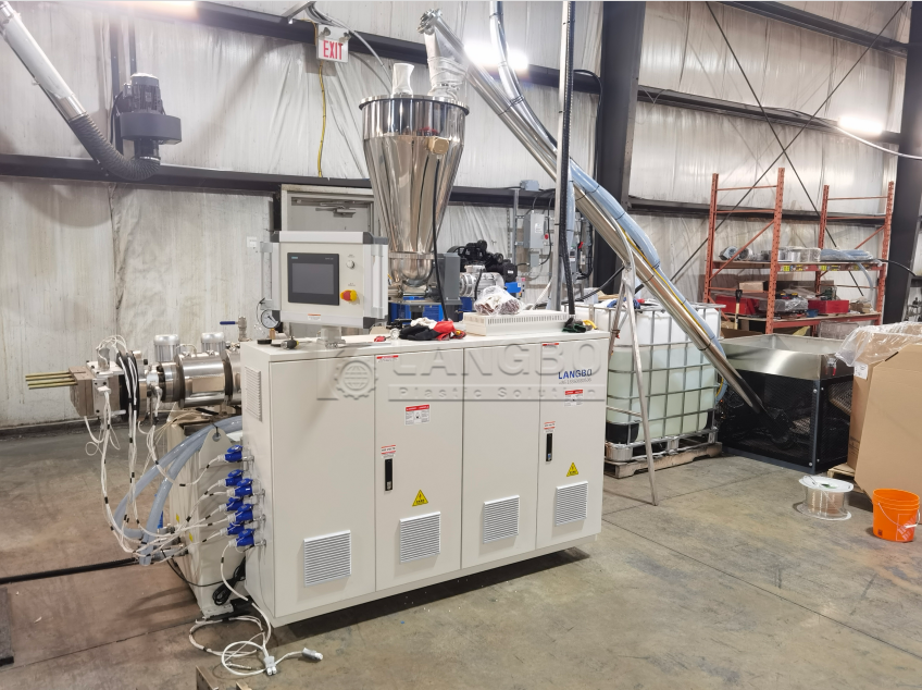 kasus perusahaan terbaru tentang PVC Electricity Cable Duct Extrusion Line in Canada