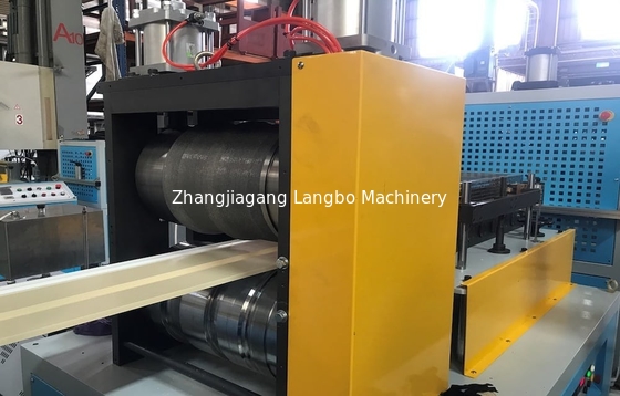 380V PVC Foam Board Extrusion Line Mesin Produksi 3phase Moisture Proof