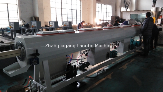 Twin Screw PVC Pipe Extruder Line 16 - 630mm Dengan Daya 22 - 160KW