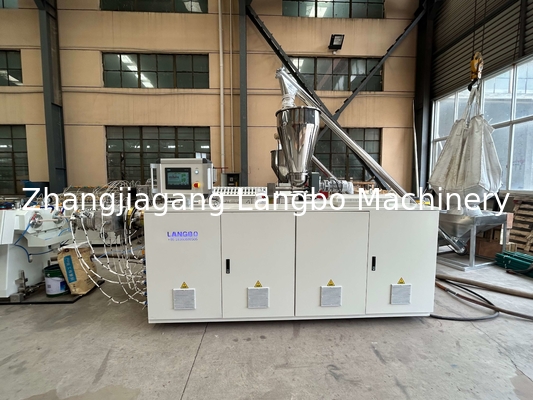Jalur Ekstrusi Pipa PVC Pendingin Udara Dengan Rasio 30:1 L/D Dan Tenaga Motor 37KW