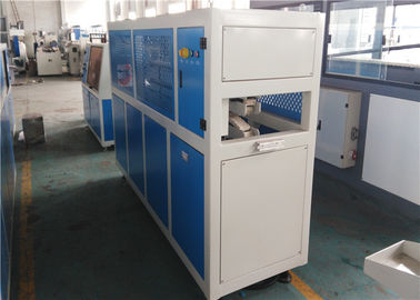 Kalibrasi PP Pipa Ekstrusi Line, Cooling Tank PE Pipe Extrusion Line