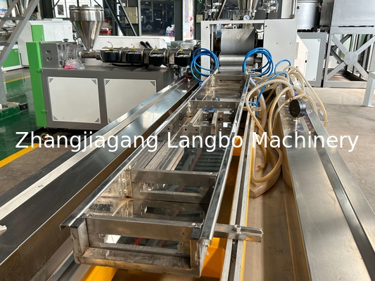 Co Outdoor Wpc Extrusion Line Dengan 3D Embossing