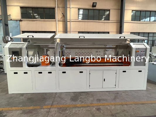 Kompatibilitas Cetakan Berukuran Berbagai Papan Profil PVC Extruder PC Mesin Pembuatan Ekstrusi Lembar Hollow