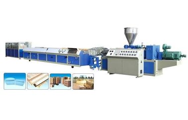 Jalur Produksi Tinggi WPC Profil Ekstrusi 380V 3P 50 HZ Masukan CE Persetujuan
