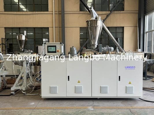 Integrated Gearbox 50-200mm PVC Pipe Extrusion Line dengan Struktur Kuat dan Stabilitas