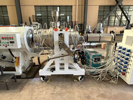 China 16-110mm Mesin pembuatan pipa polietilen kepadatan tinggi dengan  baik motor dan PLC