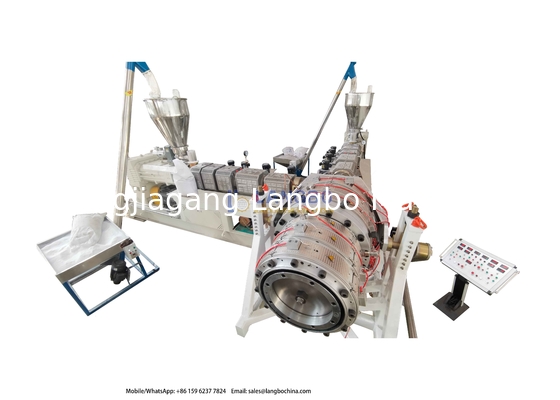 800-1200mm Tiga lapisan Besar Diameter PVC Pipe Making Machine Pipa limbah plastik Ekstrusi Produksi Line