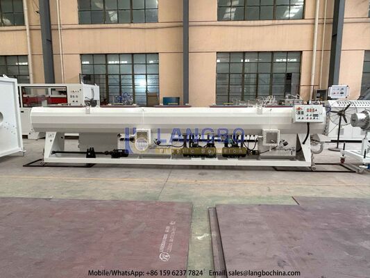 50-200mm PVC-U Pipe Extrusion Line Dengan 80/156 55kw Integrated Gearbox Dan  Motor