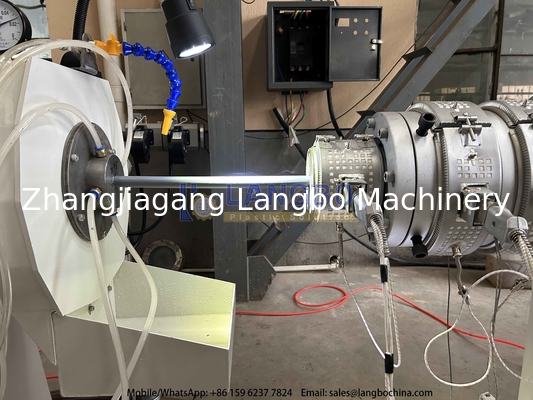 Plastik PVC Titisan Irigasi Saluran Kabel tabung bergelombang Ekstrusi Produksi Membuat Mesin