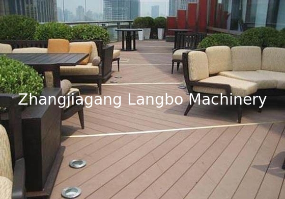 Kayu Plastik PVC WPC Pintu Frame Produksi Line Saw Cutter Dan 400kg/h Output Kapasitas
