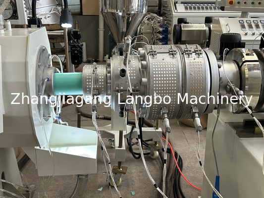 800kg/h PVC Pipe Making Line Dengan 80/173 High Speed Screw