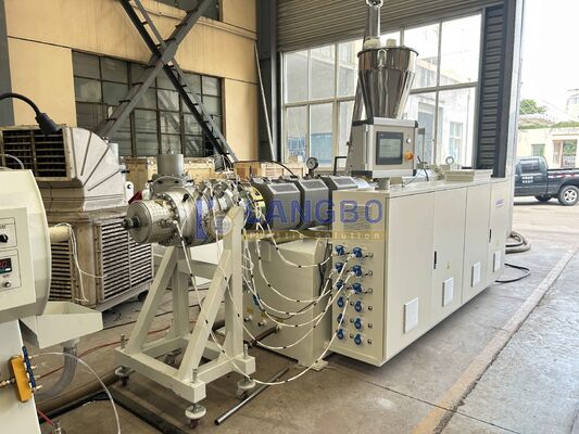 Line Produksi PVC Pipe Extruder Disesuaikan Untuk Kontaktor Saluran Irigasi Pertanian  OR SCHNIDER