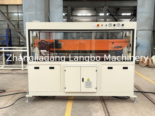 Desain Sekrup Tunggal Densitas Tinggi HDPE PE Pipe Extrusion Line Untuk Kebutuhan Tegangan Disesuaikan