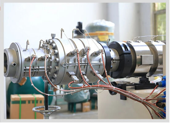 PVC Plastic Auto Condit Pipe Extrusion Making Machine Dengan Kontaktor  OR SCHNIDER Dan Diameter Sekrup 65/132