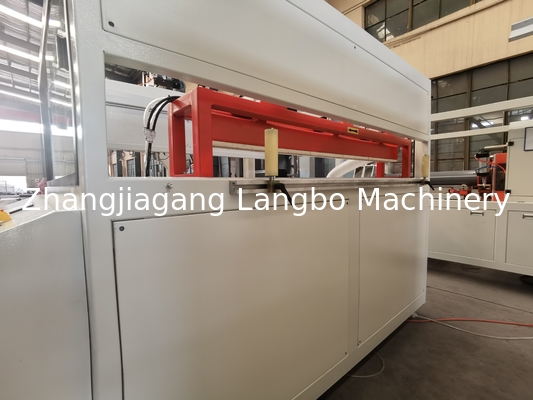 PVC Windows Profile Extrusion Line Making Machine Extruding Machine 1200mm PVC Ceiling Panel Production Line dengan Mesin Penanganan Otomatis