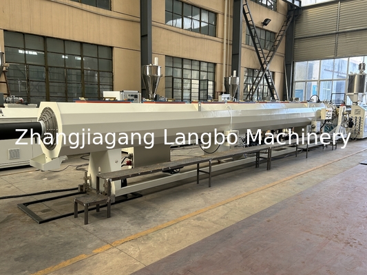 Desain Sekrup Tunggal Densitas Tinggi HDPE PE Pipe Extrusion Line Untuk Kebutuhan Tegangan Disesuaikan