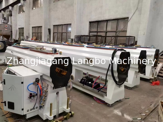 PVC Plastic Auto Condit Pipe Extrusion Making Machine Dengan Kontaktor SIEMENS OR SCHNIDER Dan Diameter Sekrup 65/132