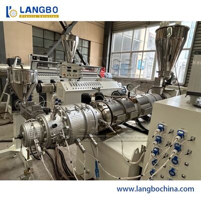 PLC kontrol PVC Pipe Line Produksi output tinggi dan produktivitas