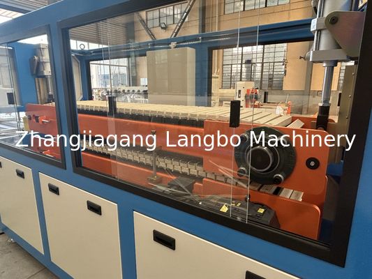 Konik Double Twin Screw Plastic Baseboard Extrusion PVC Skirting Profiles Extruder Produksi Line Membuat Mesin