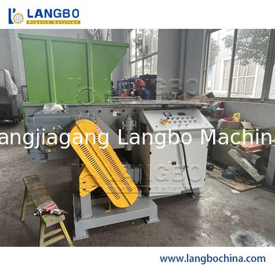 HDPE Bucket Waste Pallet Shredding Tangki Plastik Besar Mesin Shredder Tunggal Poros