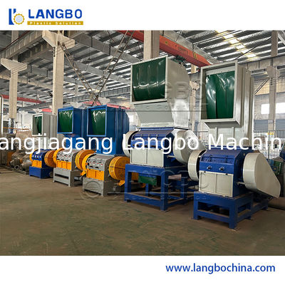 Penghancur Pencacah Plastik Otomatis dengan Daya Motor 37KW dan Kapasitas 100-500KG/Jam untuk Daur Ulang yang Efisien