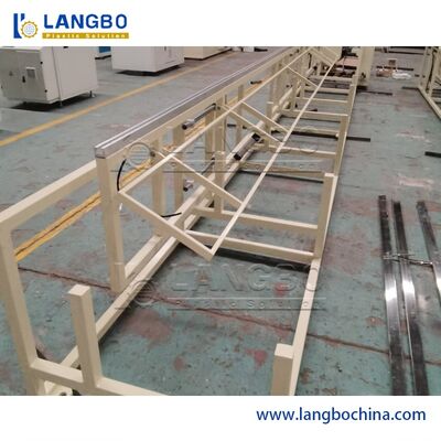 300mm PVC Profil Ekstrusi Line Dengan Conical Double Screw Extruder