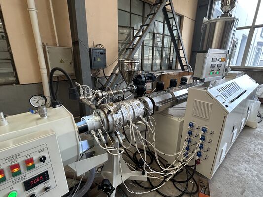 Plastic PE HDPE PPR Water Gas Oil Supply Pipe Extrusion Production Line Single Screw Extruder Pipe Making Machine