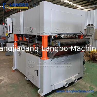 CE WPC Profil Ekstrusi Line 100 - 150KG / H Kapasitas Produksi Tinggi