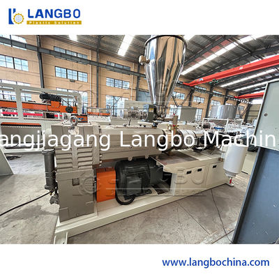 Lini Produksi Panel Dinding WPC Khusus Dengan Conical Twin Screw Extruder