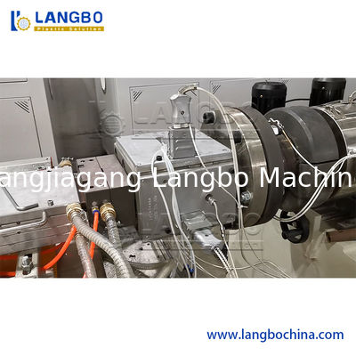 Lini Produksi Panel Dinding WPC Khusus Dengan Conical Twin Screw Extruder