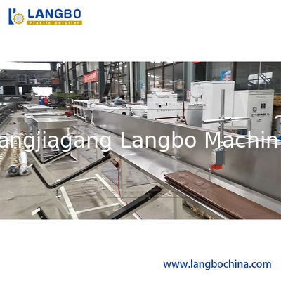 Lini Produksi Panel Dinding WPC Khusus Dengan Conical Twin Screw Extruder