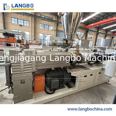 Plastik UPVC PVC Ceiling Gutter Cable Trunking Window Door Frame Wall Panel Hollow Board Corner Bead WPC Decking Profile Produksi Ekstrusi Mesin Membuat