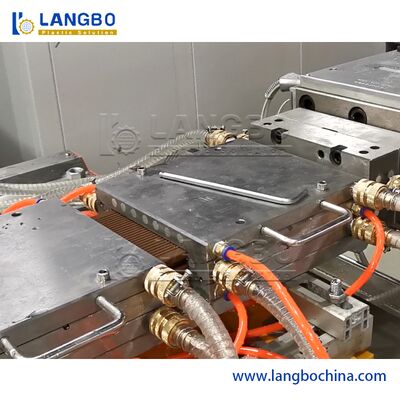 PVC / WPC Profil Ekstrusi Baris  Motor Desain Sekrup Ganda