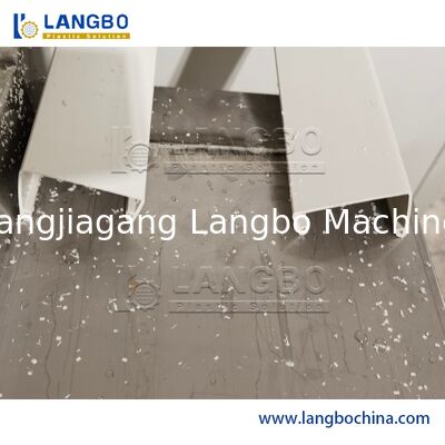 1180mm Profil Ukuran PVC Kabel Trunk Mesin Membuat Dengan 8m Tabel Kalibrasi dan 55/110 Kunci Twin Screw Extruder