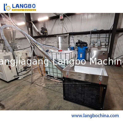 Lini Ekstrusi Profil PVC Extruder Sekrup Kembar Kerucut 55/110 untuk Trunking Kabel 1180mm dengan Daya Motor 22KW