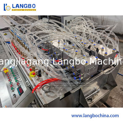 Harga Pabrik 55/110 Extruder Sekrup Kembar Konis PVC Jalur Ekstrusi Trunking Kabel dengan Ukuran Profil 1180mm dan Daya Motor 22KW