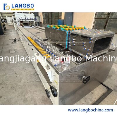 High Quality Plastic PVC Profile Foamed Extruder WPC Widows Door Frame Floors PP PE PC Hollow Board Sealing Strip Lini Produksi Ekstrusi