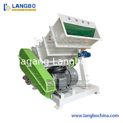 Mesin penghancur plastik vertikal yang kuat untuk pipa PVC PP HDPE LDPE PE Pet Bottle Crushing dengan kapasitas produksi 100-2000kg/H