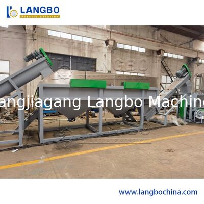 300-5000kg/H Kapasitas PET Daur Ulang Line dengan 14mm Ukuran Flake dan 380V Tegangan untuk PET Botol Daur Ulang