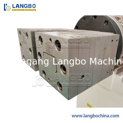 Hot Sle Plastik PVC Bahan Kabel Trunking Profil Extrusion Line Mesin pembuatan PVC