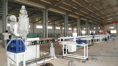 Garis Ekstrusi Produksi Pipa Ppr Diameter Besar 12m / mnt dengan sistem kendali jarak jauh