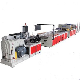 Produksi Panel dinding PVC Garis Ekstrusi Profil / WPC Profil Extruder Membuat Mesin