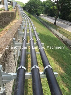 Plastik PE HDPE Air Gas Oil Supply Pipe Tube Extrusion Line Produksi